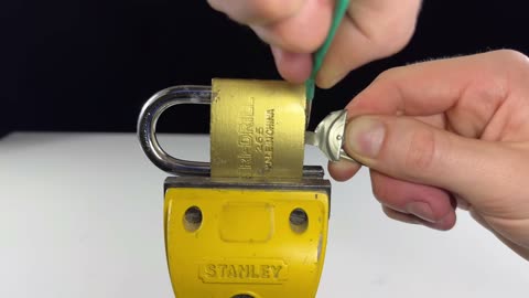 3 Ways to Open a Lock Without a Key! Amazing Tricks That Work Extremely Well