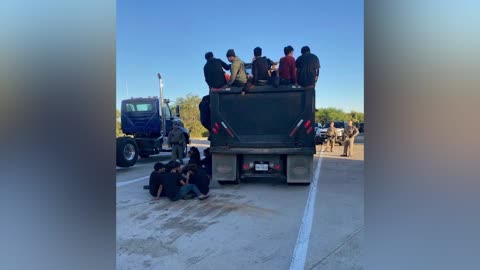Driver arrested after attempting to smuggle 60+ people in dump truck in Texas