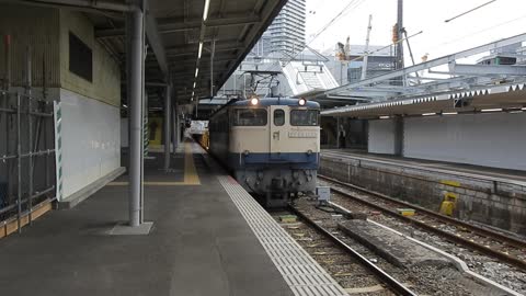 Locomotive with new tracks