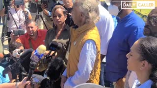 Al Sharpton HECKLED While Trying To Inject Racial Hatred Into Del Rio Crisis