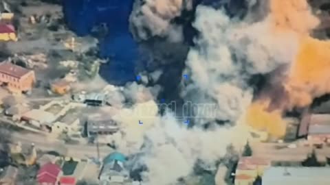 Russian FAB-1500 destroys Ukrainian warehouse used as ammo depot and triggers other explosions