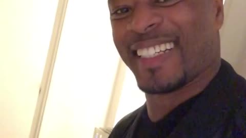 PATRICE EVRA FINALY GOT IN HIS NEW FLAT