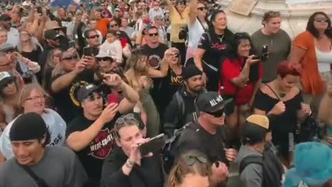 Canadian flag flying high in solidarity amongst New Zealand protest against "Covid Tyranny"