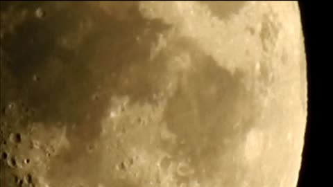 Amazing zoom of the Moon