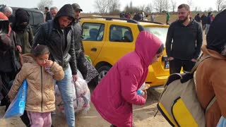 Refugee crisis: people waiting on the Greek border in Edirne