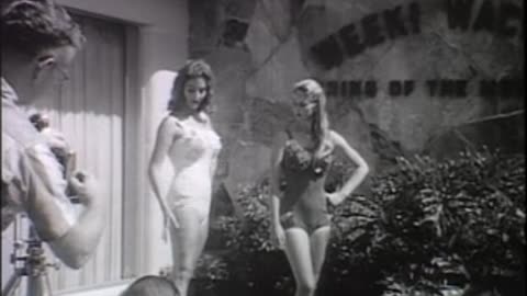 Care & Feeding Of A Mermaid, Florida, Weekiwachee Springs (1961 Original Black & White Film)
