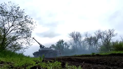 Ukrainian troops withdraw devastated Avdiivka