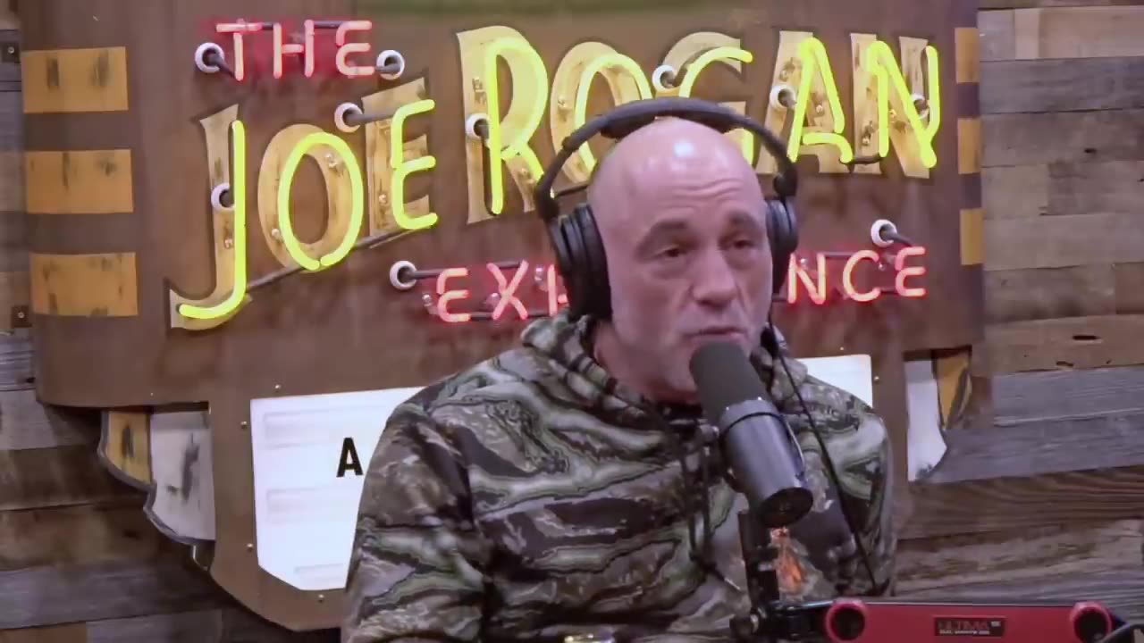 Joe rogan reacts Tony ferguson after Goggins hell week