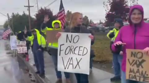 Boeing Workers Shout ‘F**k Joe Biden!’ While Protesting Company’s Mandate in Washington State