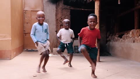Makasa kids African dancing