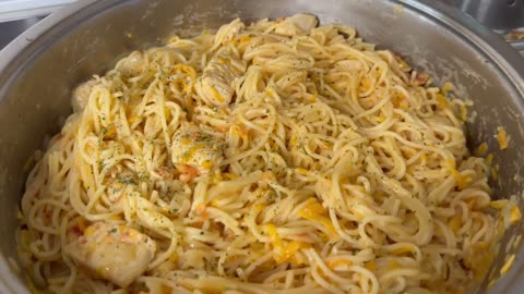 i-have-never-eaten-such-delicious-pasta-easy-creamy-chicken-spaghetti-davapps