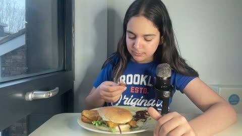 ASMR Sliders, wedges and hash brown mukbang