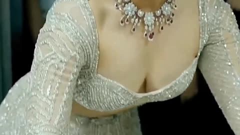 Parineeti boobs 🔥🔥🔥🔥🔥