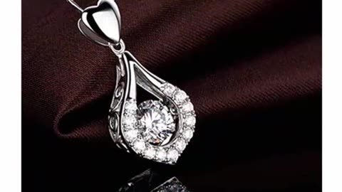 Eternal Elegance: QINGWEI Forever Love Diamond Pendant Necklace