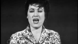 Patsy Cline - I Fall To Pieces = Live Music Video 1960 (60008)