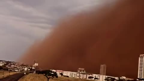 Large Haboob Approaches City in Brazil