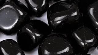 Pedra obsidiana se livre de energia negativa