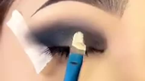 Eye makeup