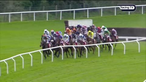 Horse racing video