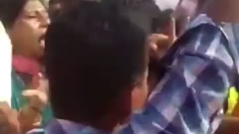 Hindu supremacist mob brutally beating up a Muslim man and her pregnant sister in Telangana, India
