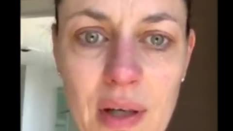 So Canadian actress Jennifer Gibson has the jab and suffers adverse reaction