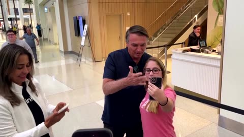 Bolsonaro at Florida airport to return to Brazil