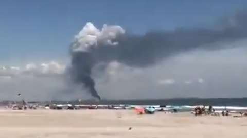 Explosion at Petromidia oil refinery Constanta Romania (Breaking news)