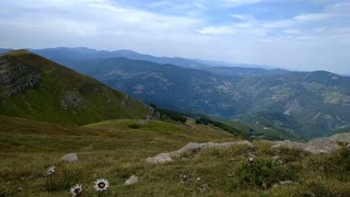 Mountain Italy! Paradise ⛰️🍃🌳🌻🏞️