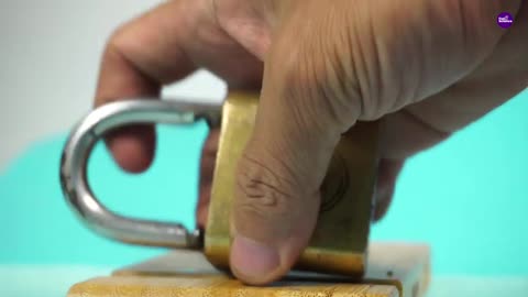 HOW TO OPEN A LOCK