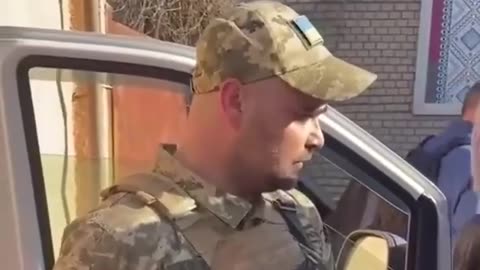 Just another day in Ukraine. Watch the brave local officers confiscating a car for the Kiev