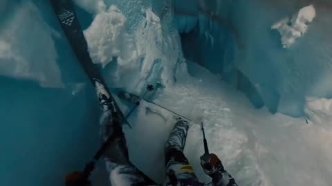 HE FELL IN TO A GLACIER 😳😮😮