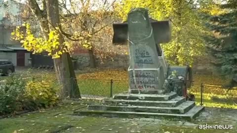 Polonia, l'istituto per la Memoria cancella i monumenti sovietici