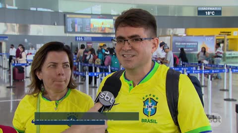 Torcedores brasileiros embarcam rumo ao Catar | SBT Brasil