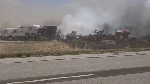 Dust storm causes massive pileup along I-55 south of Springfield, Illinois