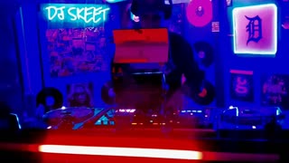 DJ Skeet - Girls Get Down - *LIVE* 4 Deck Remix / Mash Up