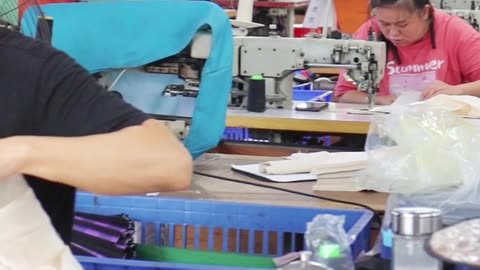 sewing the bags #sewing #bags #bagfactory #producing #factory #fyp #foryou #OEM #backpack