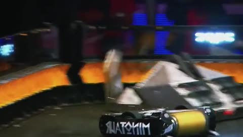 Blacksmith vs Minotaur - BattleBots