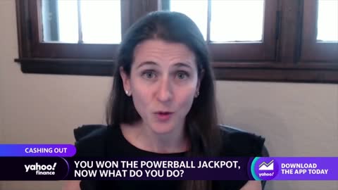 Powerball jackpot: 'Behavioral finance' is key in winners deciding on payout, advisor says