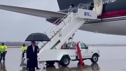 TRUMP💜🏅CARES FOR AMERICA❤️⭐️🚂THROUGH RAIN & STORM🇺🇸💙🛫🌧️☔️