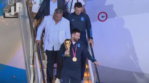 Argentina, Messi return home after World Cup win