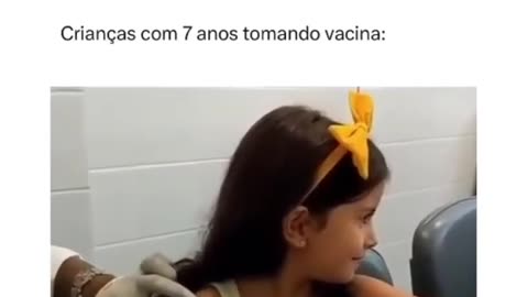 crianca tomando vacina.mp4