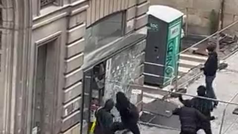 France - ANTIFA and race rioters in Nantes targeted Catholic bookstore
