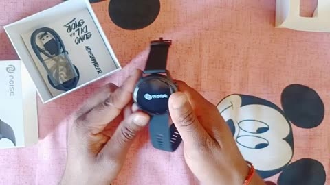 Noise crew watch unboxing