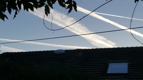 Silicon Valley, Massive Chemtrails In Blue Skies