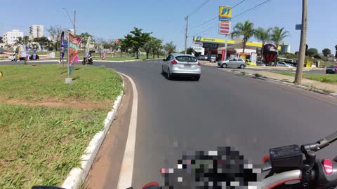 Indo ao camelódromo para encontrar microfone para Insta360