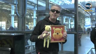 Piano man poses on his live stream with Winnie the Pooh after the CCP banned it when Winnie