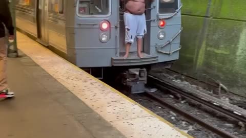 Bum Snatches Smoke and Hops Train! 😂 #SubwayComedy #NYC #FunnyShorts #LOL