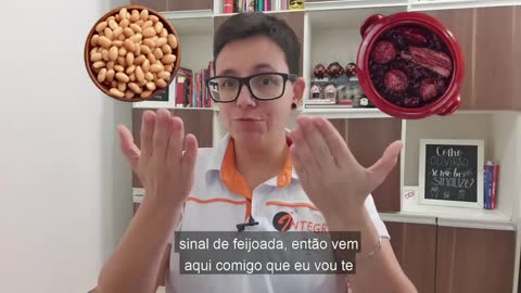 Os sinais em Libras de hoje fazem parte da comida brasileira: "FEIJÃO E FEIJOADA"