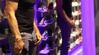 Andrew with Adin Ross Shopping for Shoes in Dubai!