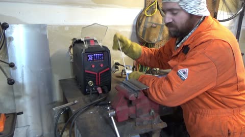 Learn How To Stick Weld Episode 02- 6011